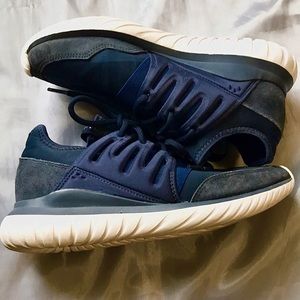 Adidas Tubular